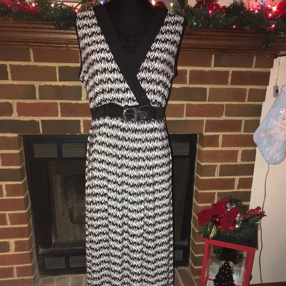 Susan Lawrence Maxi Dress size L